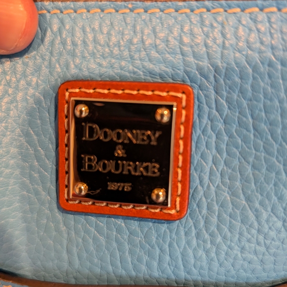Dooney & Bourke Blue and Brown Pebbled Tote Bag - Picture 5 of 9